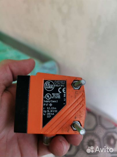 Оптический датчик расстояния IFM O1D102