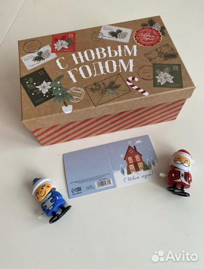 Коробки новогодние подарочные