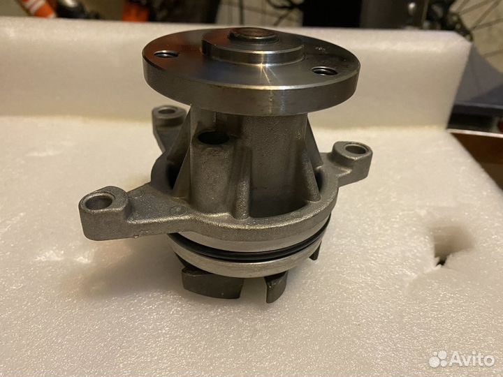 Водяной насос mazda6 2006