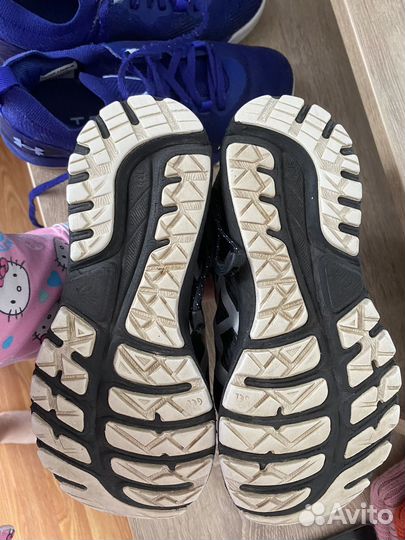 Кроссовки asics