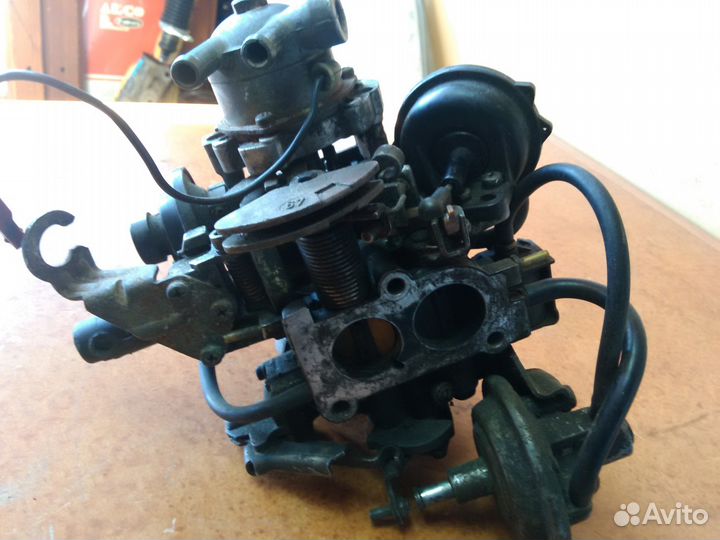 Автомобильный карбюратор Pierburg 2e