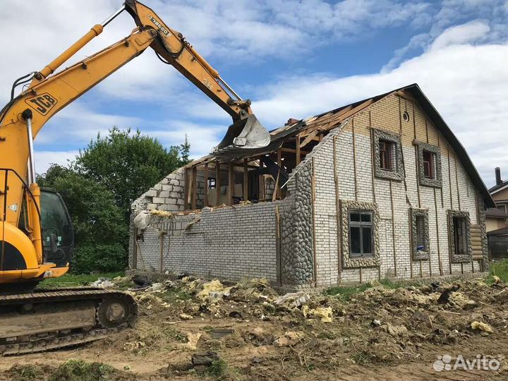 Демонтаж стен и перегородок