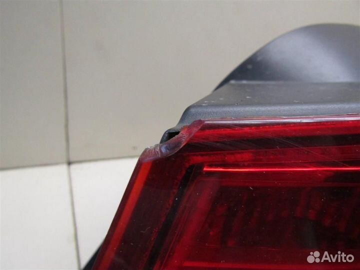 Фонарь задний наружный правый Hyundai Elantra 201