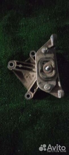 Подушка АКПП renault megane 2