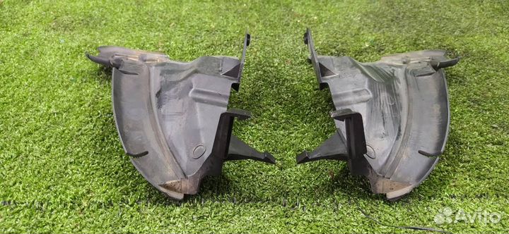 Воздуховоды радиатора пара Volvo V70 B4204T7 2011