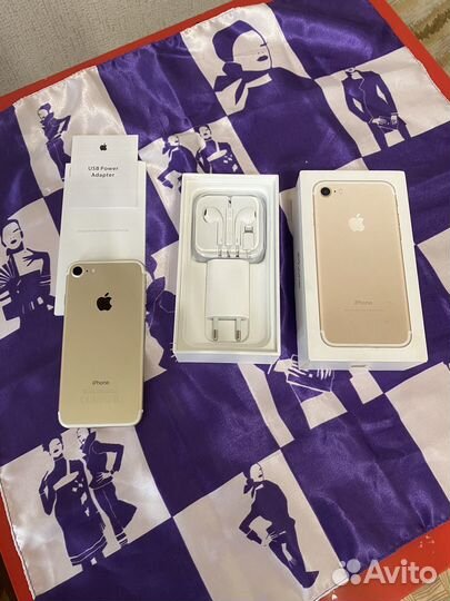 Телефон iPhone 7 128gb
