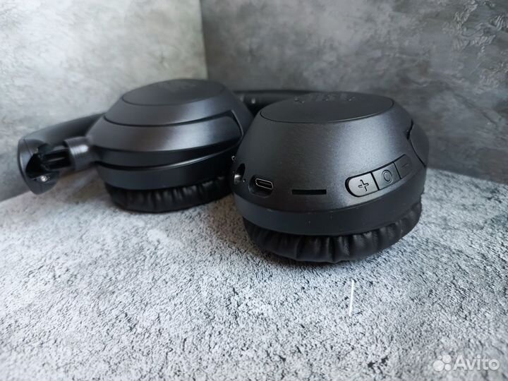 Беспроводные наушники JBL bt900