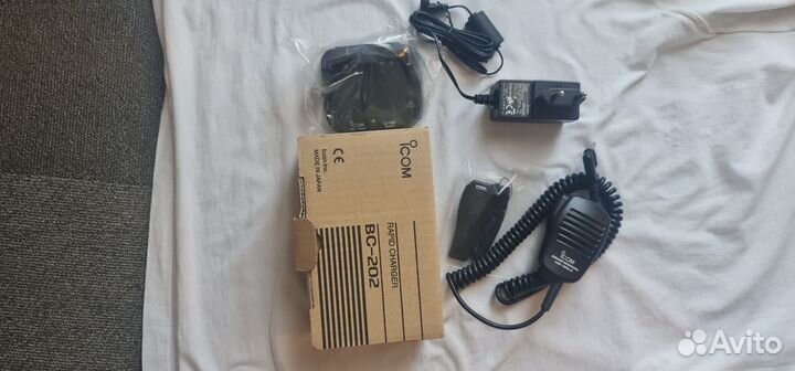 Рация Icom ID-51