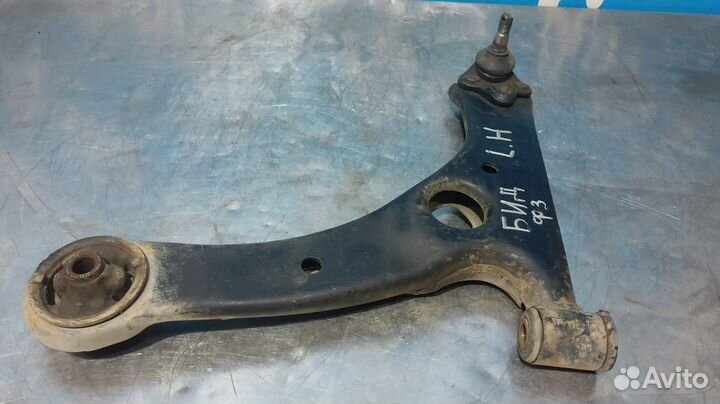 Byd f3 рычаг передний нижний левый