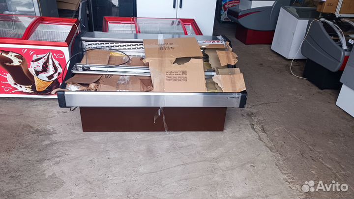 Холодильная витрина, торговое оборудование