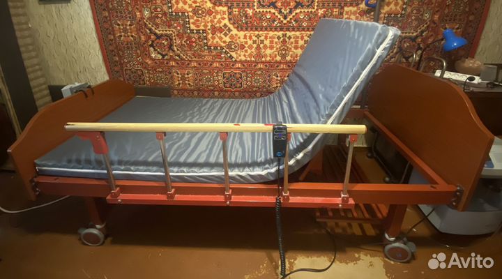 Медицинская кровать с электроприводом
