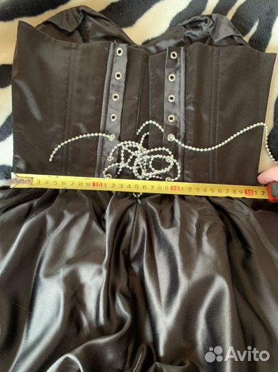 Платье карсетное