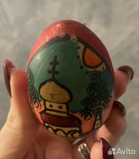 Слоник и пасхальное яйцо