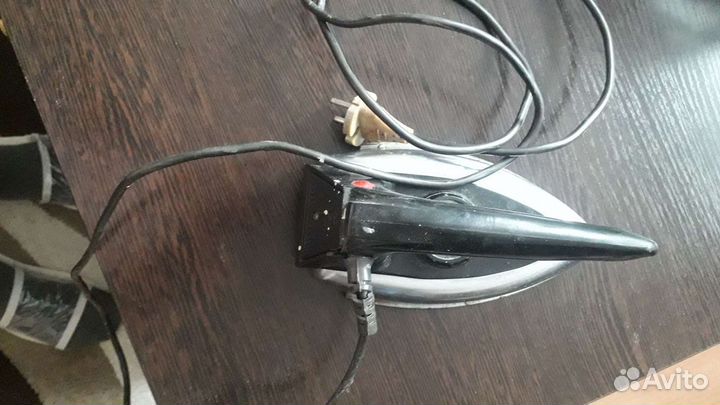 Утюг 60-х лет