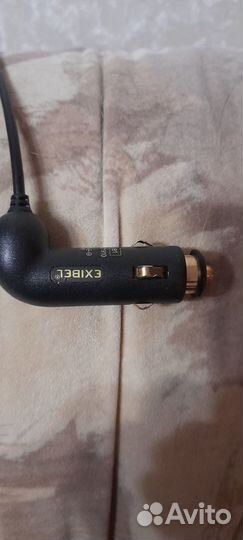 Автомобильный зарядник для телефона