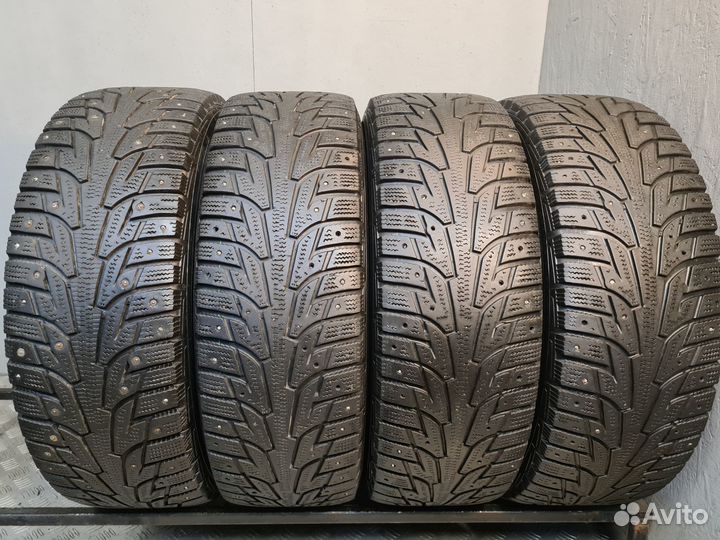 Hankook Winter I'Pike 215/65 R16