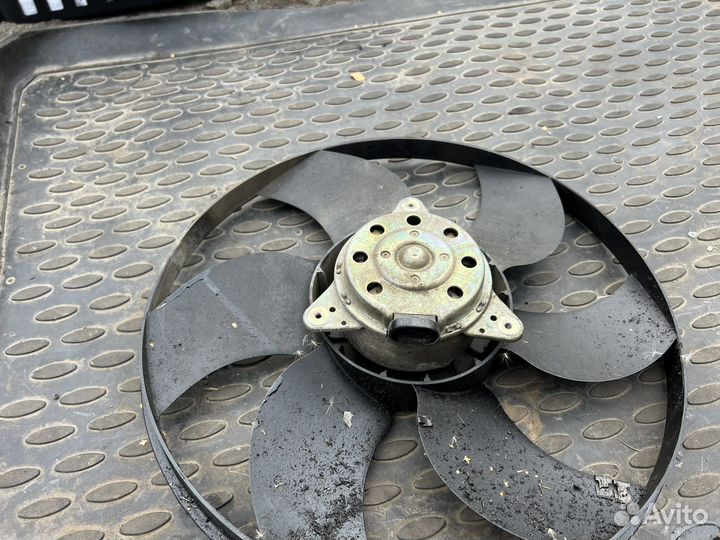 Вентилятор охлаждения Nissan Almera G15 K4M