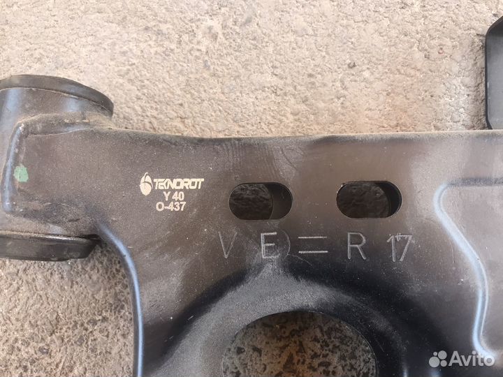 Продаю рычаг передний правый opel mokka новый