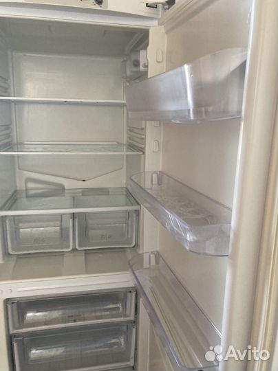 Холодильник hotpoint ariston бу