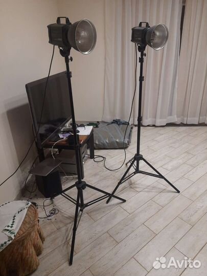 Комплект студийного света rekam halopro 1000