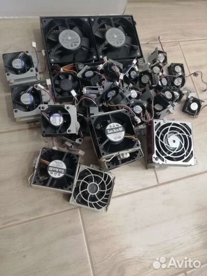 Кулер, вентелятор охлаждения с сервера 12V