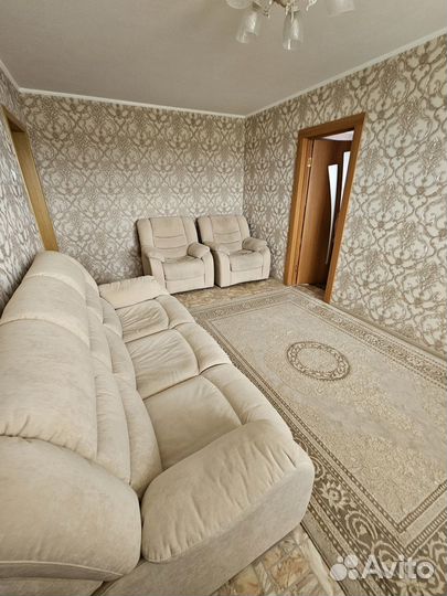 Диван+2 кресла в отличном состоянии. Самовывоз