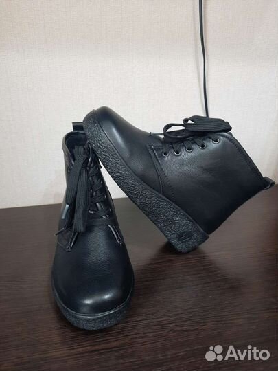 Ботинки женские зимние 36 р