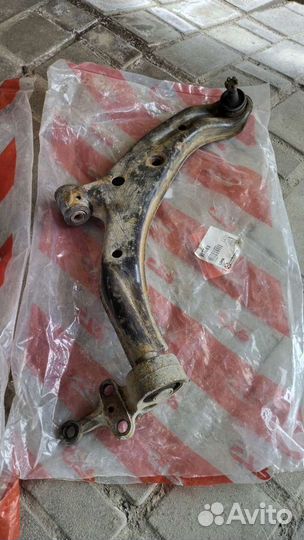 Запчасти на Ниссан Альмера н16, классик