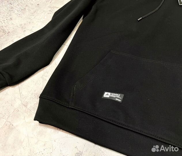 Спортивные костюмы Adidas