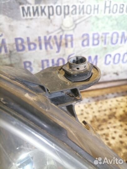 Фара правая Mercedes-Benz M-класс