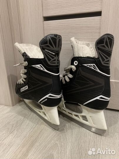 Хоккейные коньки bauer