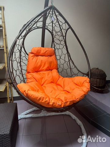 Кресло подвесное из искусственного ротанга