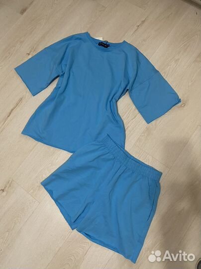 Костюм с шортами