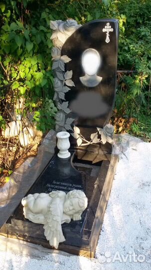 Памятники, скульптуры, ограды, кресты