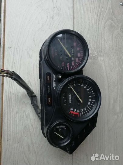 Приборка kawasaki ZZR 400-1