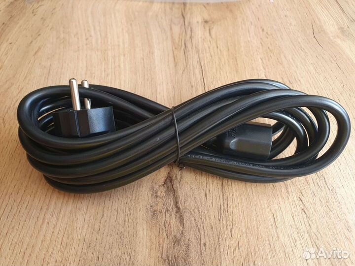 Кабель питания для компьютера