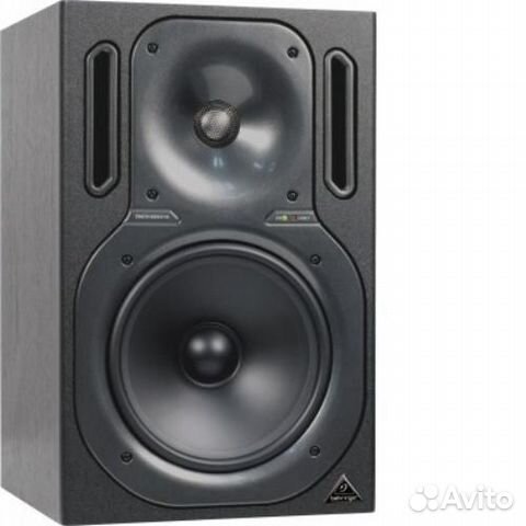 Студийный монитор Behringer B2031A (1 шт.)