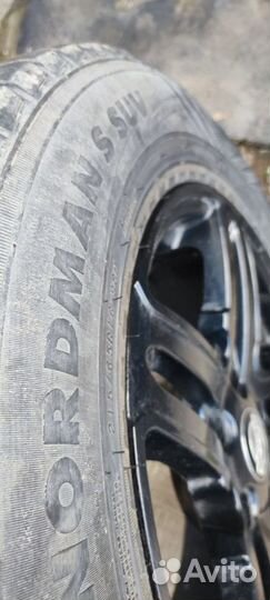 Комплект колес Nokian 215/65 R16 98H лето