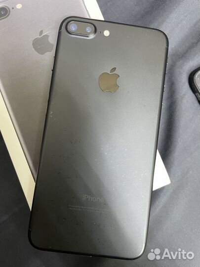 Телефон iPhone 7 plus