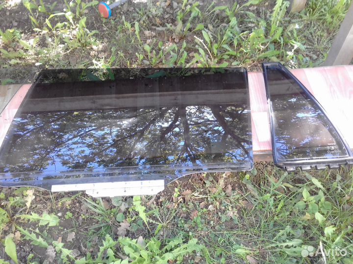 Стёкла левые Toyota Corolla-Fielder 121