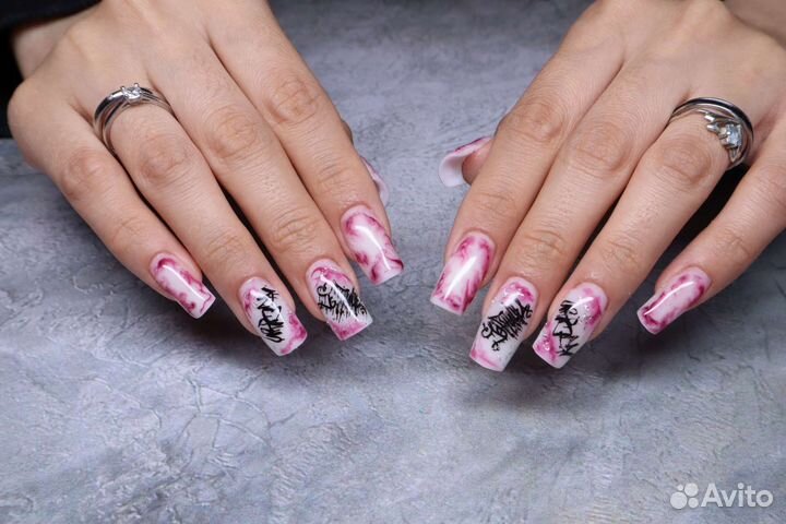 Моделирование наращивание ногтей