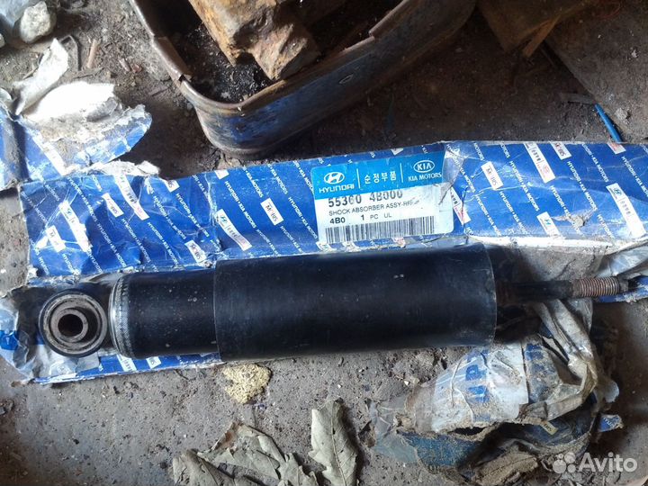 Задний амортизатор