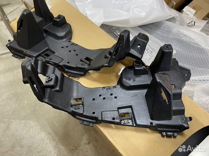 Диффузор Mercedes W205 AMG, насадки на глушитель