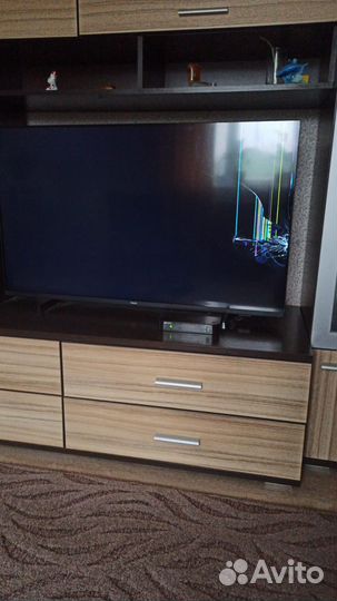 Телевизор на запчасти