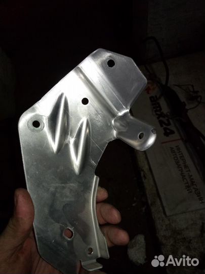 Кронштейн Audi A4 (B7) 2005-2007