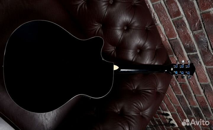 Электроакустическая гитара + Аксессуары
