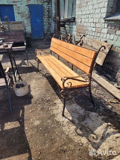 Лавочка садовая