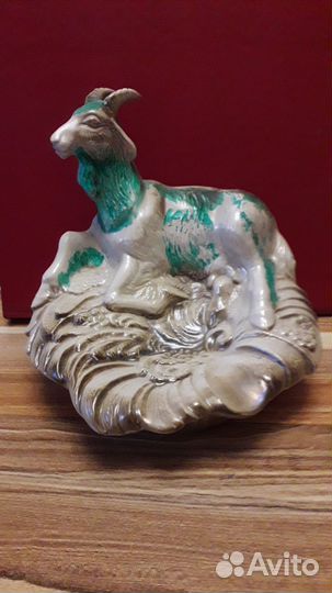 Статуэтка Коза