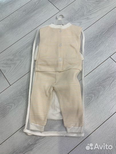 Комплект одежды для малыша новый