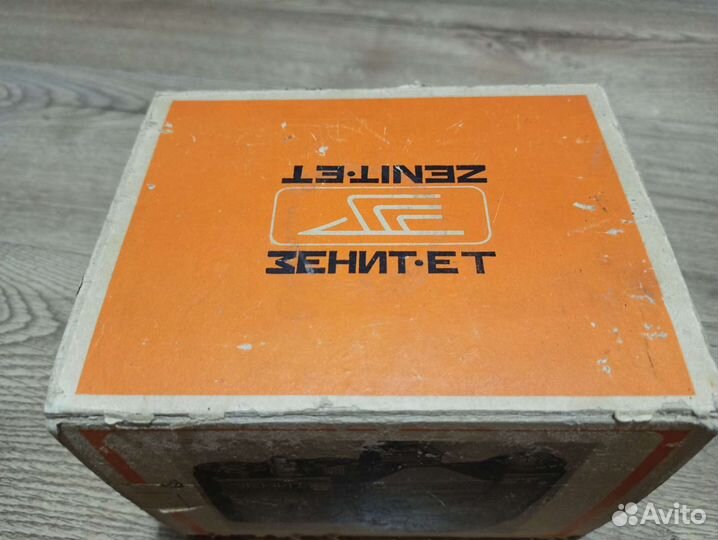 Новый Фотоаппарат Зенит объектив Гелиос 44-2